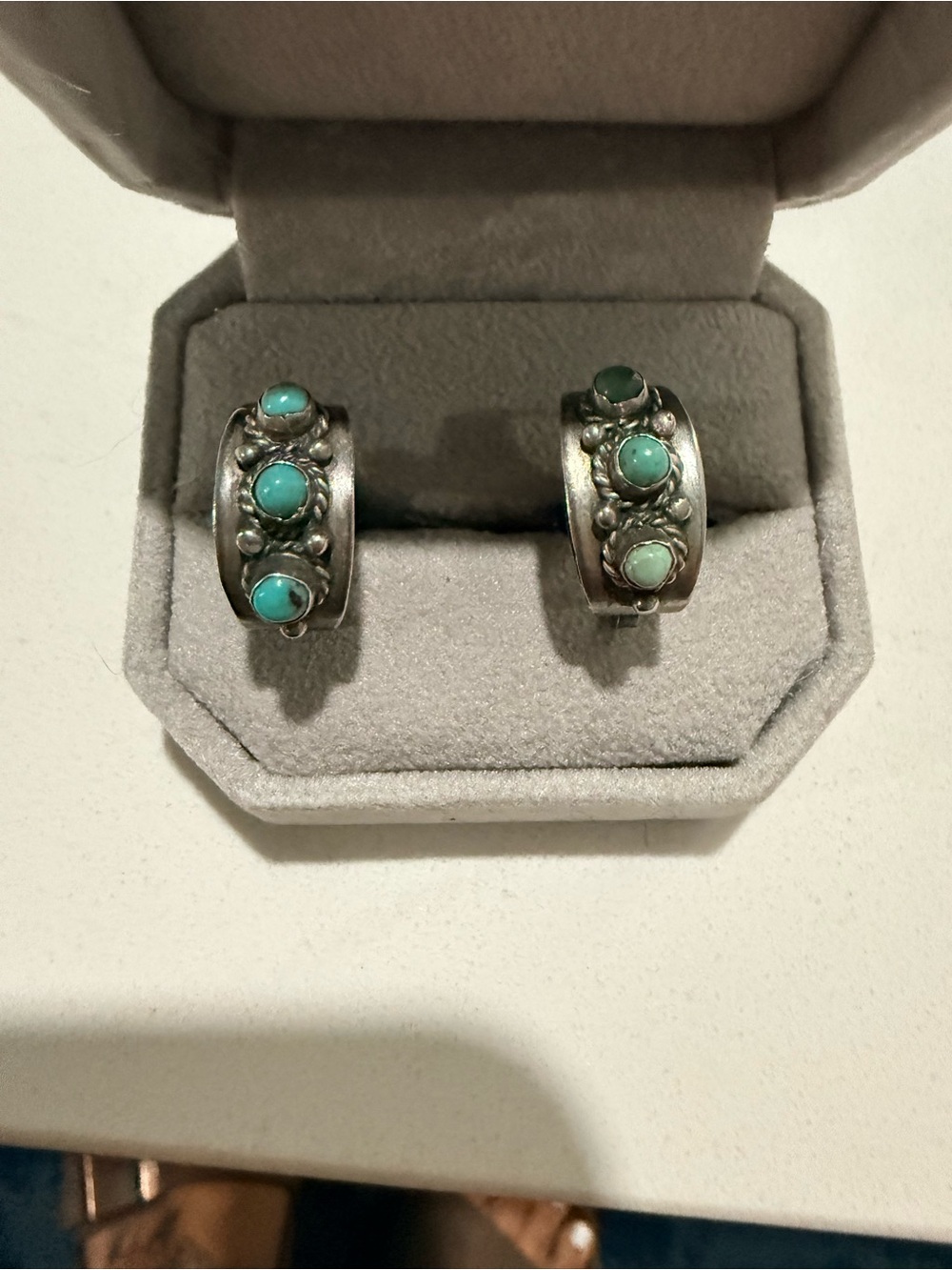 Vintage Native American Turquoise Stone Sterling screw onSilver Hoop Earrings -
